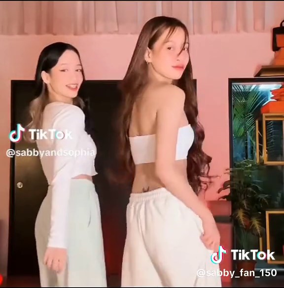 Traditional Filipino Children's Song 'Aram Sam Sam' with Lyrics