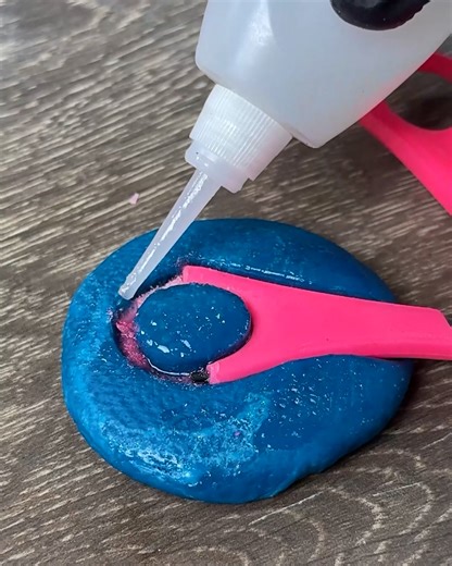 16K views · 29 reactions | Easy Scissors Repair Hack ✂️ #lifehacks #lifehack #diy #diyfix #quickfix #quicksolution | HistoryLens | Facebook