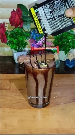 Kids Favorite Kitkat Milk Shake🍫🔥 | Chocolate Shake❤#shorts#viral#trending#chocolateshake#easyrecipe