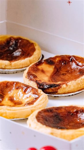 baked with love, perfect for the holidays 🎄🥐 🎁 Christmas Gift Bundle – ₱1,099 • 6 Cream Puffs • 6 Cheese Puffs • 6 Tarts 🎁 Egg Tart Savory Set – ₱1,300 • 12 Egg Tarts • 12 Savory Puffs 🎁 Cheese Tart Savory Trio – ₱1,475 • 12 Cheese • 12 Tarts • 6 Savory Order via the following: 📲www.bakedpuffph.com / Grab Food / SM Malls Online 📍SM Megamall / Salcedo Weekend Market/ Pop-Up Booths (See highlights for schedule) #bakedpuff #bakedpuffph #baking #pastry #bakedpuff #dessert #giftideas #eggtarts