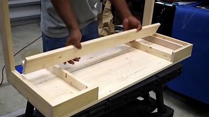 168K views · 3.8K reactions | En este video les enseñaré como hacer un escritorio de madera con compartimientos secretos. Este escritorio va montado a la pared por lo que es muy práctico y funcional. No olviden visitar mi canal de YouTube para ver más contenido interesante https://www.youtube.com/channel/UC66STKtBH3HSENKBbq6Ponw | DIY Creators Latino | Facebook