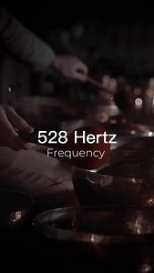 The 528 Hz frequency, known as the « Love frequency », holds a unique place in the realms of music, science, and ancient wisdom. It is recognized as one of the Solfeggio frequencies prominently used in religious chants and ceremonies dating back thousands of years. Many ancient musical instruments have been found capable of producing the 528 Hz vibration. Beyond its sacred musical roots, the 528 Hz frequency finds significance in mathematics as a Pythagorean triple and its relationship to consta