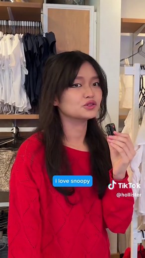 Stylish Hart-Pattern Off-Shoulder Sweater from Hollister