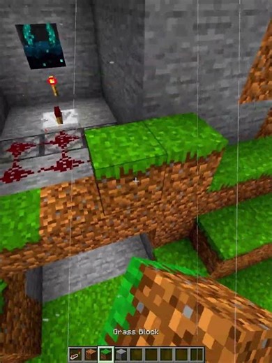 Minecraft Rolling Shutter🤯 (World's Smallest Violin) #minecraft #shorts