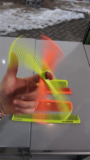 Six combs. One purpose. Anti-static. Heat-resistant. Built to work, not to flex. From clean partings to fast clipper-over-comb — every size, every move covered. No noise. No gimmicks. Just control in your hand. Discover JBS Barber & Hairdresser Eagle Fidget Pro Comb Set on johnbarbersons.com.