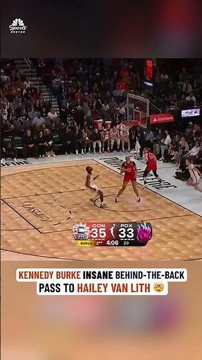 CT SUN HIGHLIGHT: Kennedy Burke dishes insane behind-the-back pass to Hailey Van Lith 😱