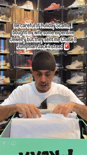 Deepak Gulati on Instagram: "The Same Scam that hits me every single year 🥵 { sneakers, sneakerhead, Travis Scott, cactusjack, chase b, travisscott jordan 1, igsneakercommunity, nike }"