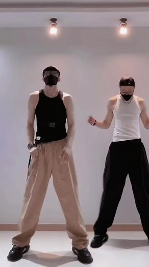 34K views · 1.1K reactions | Money! Money! Dance Challenge Let's dance with us  #dance #dancing #dancers #tiktok #Tiktok #tiktokviral #reelsfypシ #reels2023 #fashion #style #reelsviral #reelsvideo #fyp #fypシ゚ #challenge #fypシ゚viralシ #reelsfb | 3 Brothers Dance พรศรีระ | Facebook