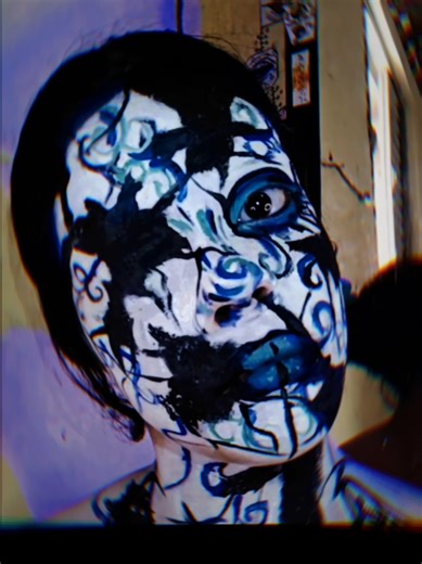 AI vs Human Creativity in Makeup