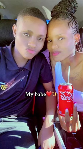 Girlie Rakwadi🏳️‍🌈 (@girlierakwadi)’s videos with Skeem Sam - Ubuntu Band & Malome Vector