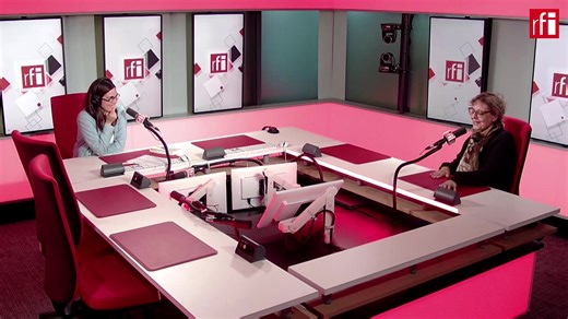 1.7K views · 7K reactions | A escritora Isabela Figueiredo está esta semana em Paris para apresenta "Um Cão no Meio do Caminho", agora traduzido em francês "Un chien au milieu du chemin" pelas edições Chandeigne & Lima, deu uma aula na Sorbonne e segue até Lyon para falar de literatura e das suas inquietações. Porque na sua obra nada é ornamento, nada é complacência, apenas a exigência da verdade, o incómodo necessário, a lucidez que recusa o panfleto. | RFI Português | Facebook