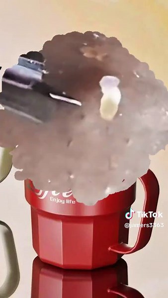 Satisfying Pimple Squeezing Video for Acne Relief