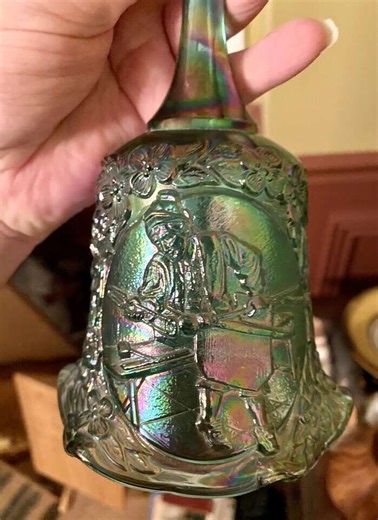 LIKE NEW - Vintage Fenton Green Carnival Glass - Craftmans Bell Cape Cod Green Spruce - Beautiful Sound - C PIX | Ceramics/Porcelain/Glass/Pottery | KSL Classifieds