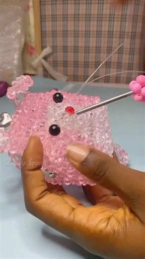 Making the Cutest Beaded Bunny Coin Purse🩷#beadedpurse #diycraft #craft #asmr #satisfying #beadwork