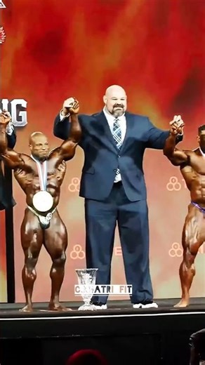 BODYBUILDER VS. STRONGMAN 🥶🥶