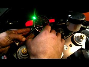 La guía definitiva de códigos de color para pintura Yamaha: ¡descubre cómo encontrar el tono perfecto para tu motocicleta! - ChezLublu