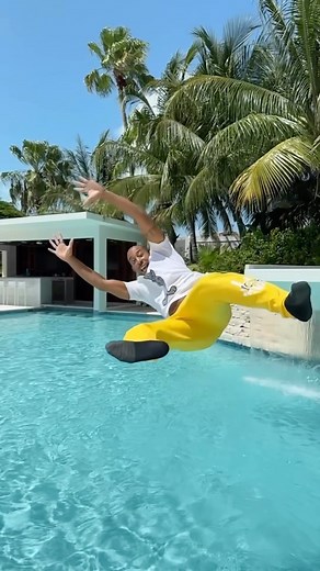 Ludacris on Instagram: "MY NAME IS LUDACRIS. Some Of Ya’ll Acting Like I Just BECAME Crazy 臘‍♂️ Can All My REAL FANS Let The World Know I BEEN CRAZY! 藍 #ludicrous"