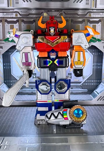 Lost Galaxy Transmorpher and Galaxy Megazord Overview
