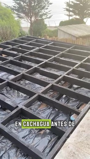 Transforma tus exteriores con Decks de Ecomadera: • Diseño moderno y elegante • No requiere mantenimiento • Sustentable: 60% madera 40% plástico reciclado Garantía 10 años | Envíos a todo Chile desde Temuco & Santiago ¿Quieres un espacio exterior natural, duradero y resistente? Escríbenos para obtener más información ahora. | Chile Deck