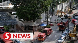 A worker was found dead under the rubble after part of the Fuji Xerox Towers building in Tanjong Pagar, Singapore collapsed during demolition works on Thursday (June 15). Read more at https://rb.gy/e660j WATCH MORE: https://thestartv.com/c/news SUBSCRIBE: https://cutt.ly/TheStar LIKE: https://fb.com/TheStarOnline | The Star