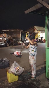 Ganito ko gawen yung pamahid sa aking inihaw at laking tipid pag ginawa natin to dahil hindi na natin kailangang bumili ng mantika #inihaw | Rakiterang Mangyan Vlogs