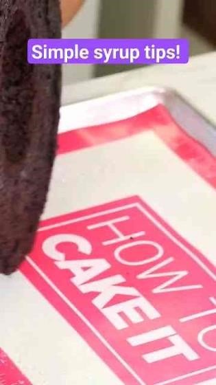 Did you know this about simple syrup on your cakes?