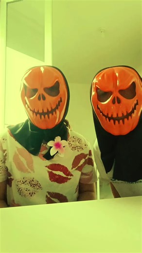 Vidéos de Miss mystic (@miss.mystic1) avec son original - Miss mystic