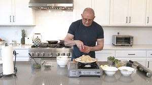 Chef Robert Irvine's 5⭐️ Pesto Shrimp Pasta is creamy, comforting and easy enough to make on a weeknight! 🍤 #RestaurantImpossible > Thursdays at 8|7c Save the recipe: https://foodtv.com/3DmbnKT. | Food Network