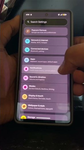 Here’s how to turn off lock screen notifications.📱✨