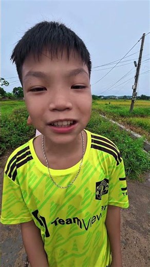 Hậu Trường : Lấy Cây Kim May Đồ - Ca Sĩ Nhí #shorts