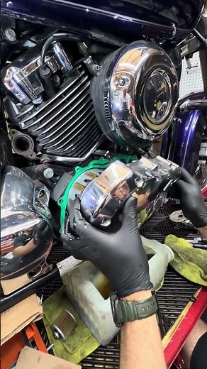 Yamaha V-Star 650 Clutch Cover Removal
