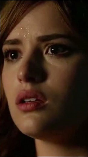 Female Vampire Kisses A Girl #movie #drama #horrormovies #vampire