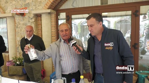 7.3K views · 65 reactions | I Cocktail a base di miele di Pippo Mucio, da ascoltare fino alla fine. Facciamo i complimenti a quest'uomo | Bella Sicilia | Facebook