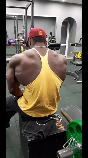 Just an amazing day in the gym! Full videos soon. #bodybuilding #bodybuilder #workout #back #muscle #getbig #lifestyle #gymlife #workhard #work #bb