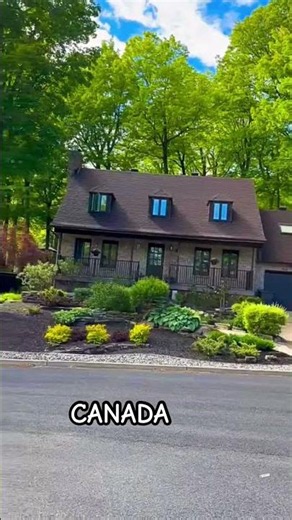 “You Won’t Believe This Beautiful Neighborhood in Canada! 🇨🇦🌿 Canada #Nature #ScenicDrive