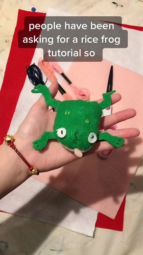 DIY Rice Frog Plushie Tutorial