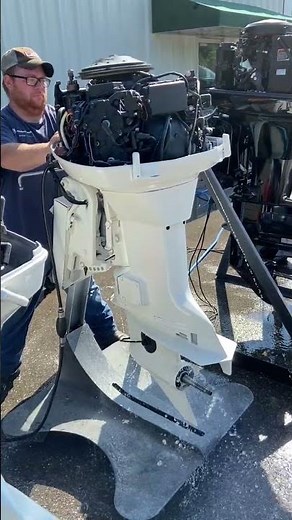 1989 Johnson 110 HP 4-Cylinder Carbureted 2-Stroke 20" (L) Outboard Motor