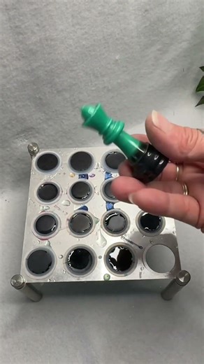 Glow chessboard 💚💙🖤 #epoxyresinart #resinart #epoxy #epoxyresin #resin #resinartist #resincrafts