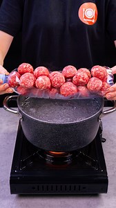 137K views · 1.3K reactions | Teď babička vaří mleté maso stejným...