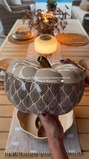 The perfect fall dinnerware at @walmart from @thymeandtablekitchen 🔗 Comment SHOP & I will DM you the link to shop this post 🔗Commenta LINDO y te enviaré los detalles directamente por DM | thefleiteslife