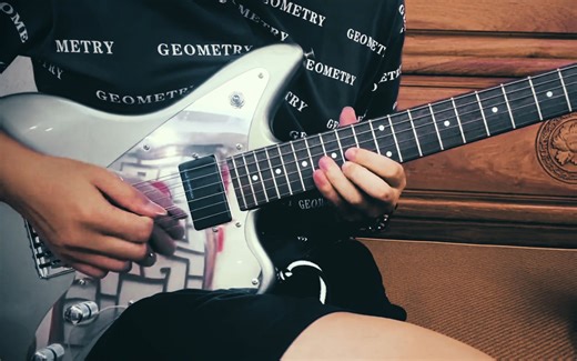佛系翻弹Culture Shock— Polyphia clip