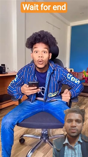 Introducing the "VitaWear SmartBand," a next-generation wearable gadget🎉