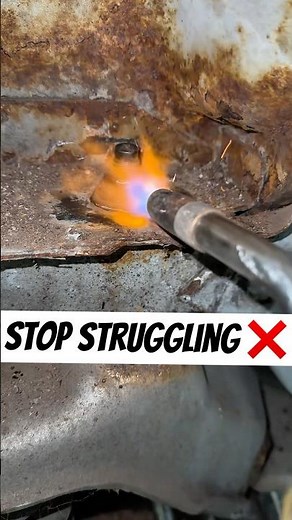 🤯 The Seized Bolt Hack You’ll Wish You Knew Sooner! #mechanic