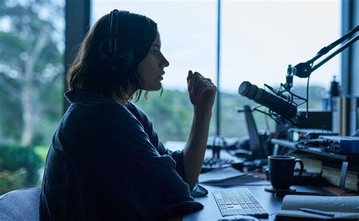 Featuring a single actress, this underrated sci-fi horror film is trending on Max worldwide