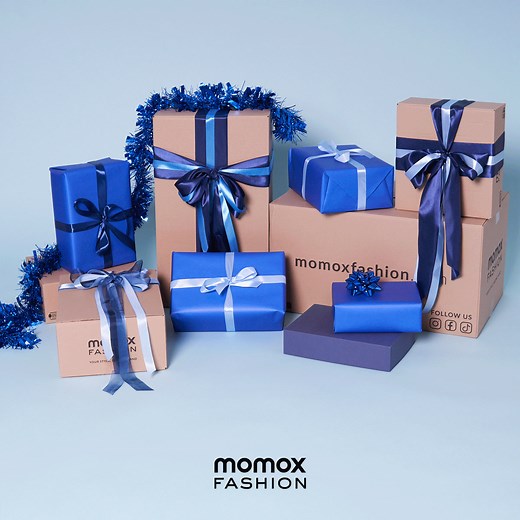 momox fashion is turning 10 this year and we want to celebrate with you! 💙🪩 This is why we celebrate 10 days of second hand shopping and have 10 surprise deals for you! How can you get them? It's easy: follow the daily hint on our webshop, solve the riddle, locate the item before everyone else on momoxfashion.com, and score a designer item for just €10! Let's go! 💥 | momox fashion