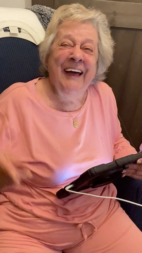 84K views · 9.8K reactions | She’s chatting with strangers again! #ipad #gaming #spinning #onlinegames #chatroom #grouchygranny #granny #grannysoffherrocker #grandma #over80 #badgranny #heygranny #joke #funny #comedy | Grannysoffherrocker | Facebook