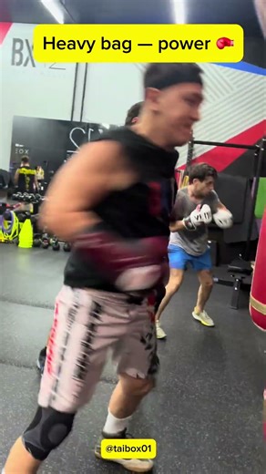 Heavy bag work 🥊Подпишись по братски 👊@T‪@Taibox001‬boxing #top #combo #mma #kickboxing #muaythai