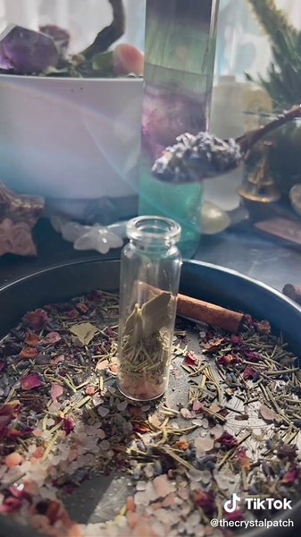 How to Use Spell Jar Spells for Happiness and Healing