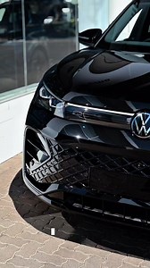 Month End Special 🔥🔥🔥 Brand New 2025 Tiguan R-Line 2.0 TSI 4Motion 140kW DSG 🔥 Grenadilla Black Metallic 🔥 R980,000 Incl fees or R14,898p.m🔥 Save R50,000 Features Include: 20 Inch York Black Alloys Towbar Electric Tailgate Harman Kardon Sound System 360 View Cameras Lane Change System Adaptive Cruise Control IQ.LIGHT Matrix HD LED Navigation System Pro Black Style Package Adaptive Cruise Control Lane Change System Folding Towbar Heated,Cooled and Massaging front seats Heated Steering Wheel