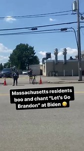 791K views · 42K reactions | Brandon was booed, flipped off and received plenty of “Let’s go Brandon” chants when he got to Massachusetts today. Gotta love this country! 藍 | Ryan Fournier | Facebook